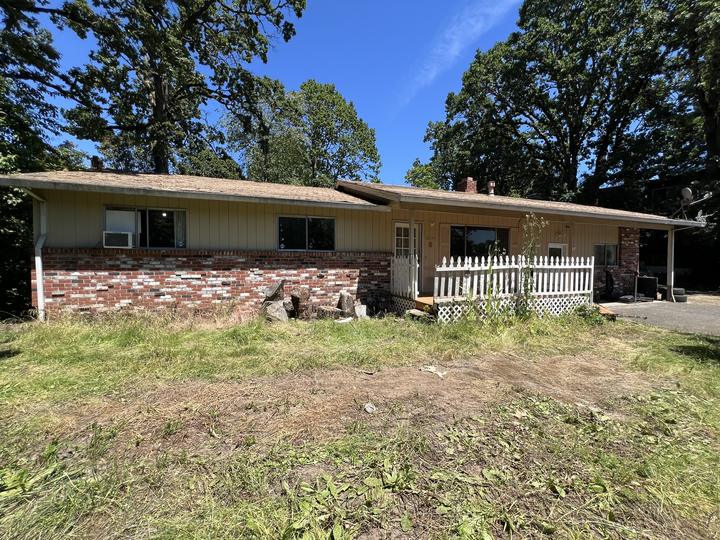 House before renovation, bought as-is by Rubix